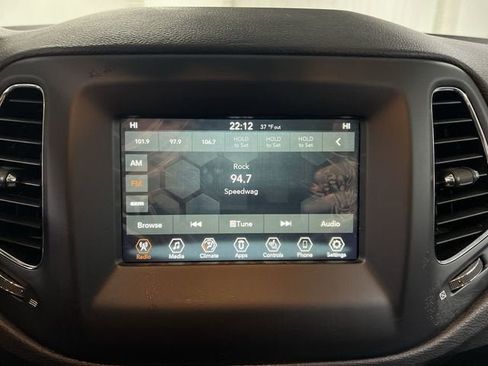 Used 2019 Jeep Compass Latitude w/ Popular Equipment Group image 13