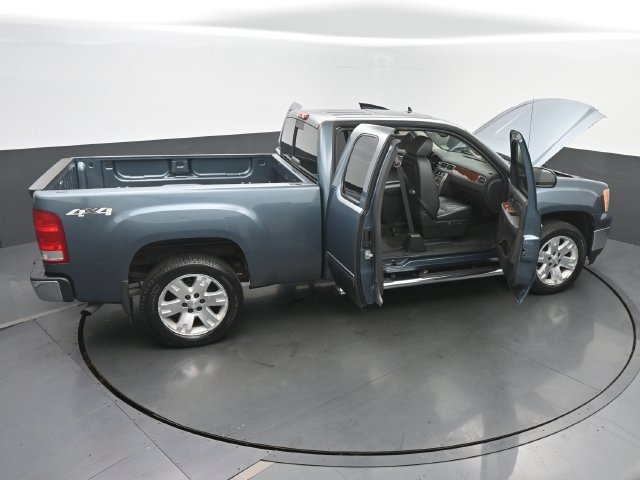 Used 2008 GMC Sierra 1500 SLT w/ SLT Preferred Package AWD/4WD image 59