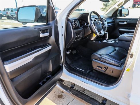 Used 2019 Toyota Tundra SR5 w/ SR5 Upgrade Package image 25