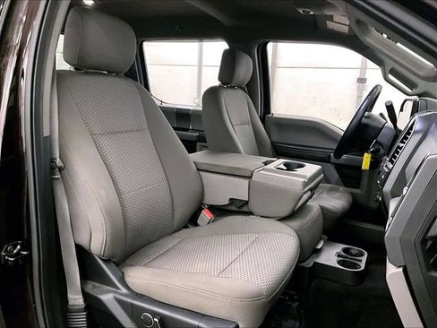 Used 2018 Ford F150 XLT w/ Equipment Group 302A Luxury AWD/4WD image 7