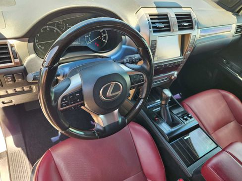 Used 2021 Lexus GX 460 Premium w/ Premium Plus Package AWD/4WD image 2