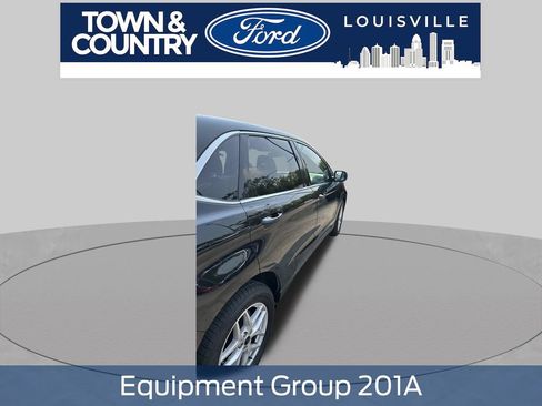 Used 2023 Ford Edge SEL AWD/4WD image 5