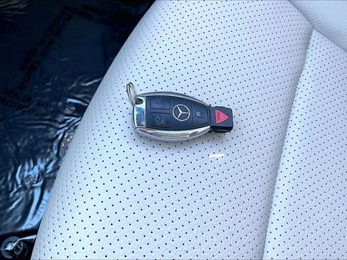 Used 2018 Mercedes-Benz C 300 4MATIC Sedan image 14