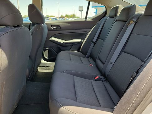 Used 2023 Nissan Altima 2.5 S FWD image 16