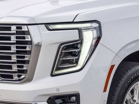 Used 2025 GMC Yukon Denali image 8