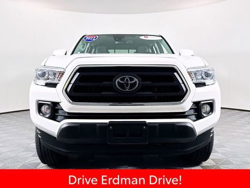 Certified 2022 Toyota Tacoma SR5 w/ Technology Package AWD/4WD image 2