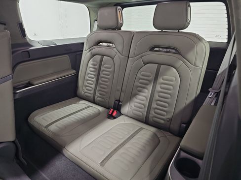 Used 2023 Rivian R1S Adventure image 22