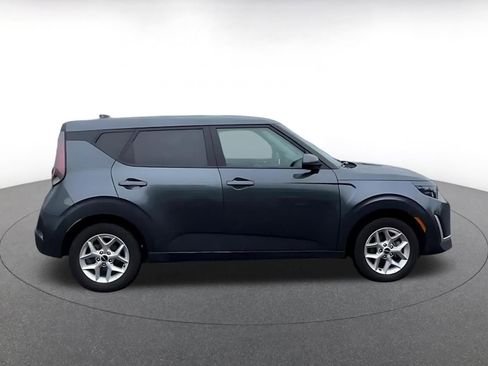 Used 2025 Kia Soul LX w/ LX Technology Package image 16