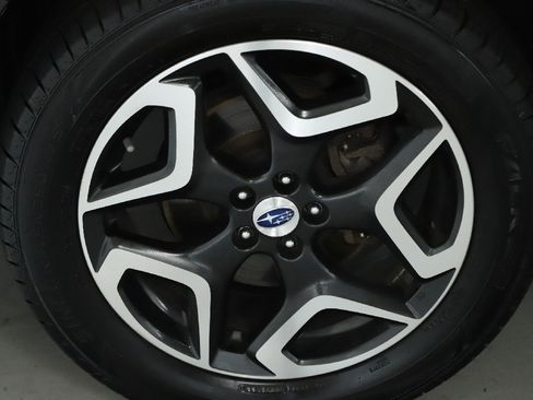 Used 2018 Subaru Crosstrek 2.0i Limited image 37