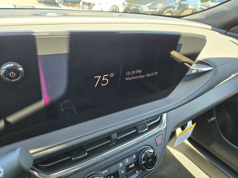 New 2026 Buick Envista Preferred w/ Convenience I Package FWD image 11