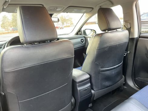 Used 2017 Toyota Corolla SE image 19