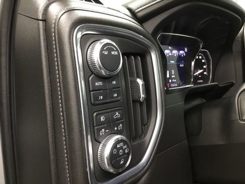 Used 2022 GMC Sierra 2500 Denali image 9