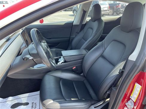 Used 2018 Tesla Model 3 Long Range image 11