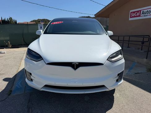 Used 2017 Tesla Model X 75D AWD/4WD image 9