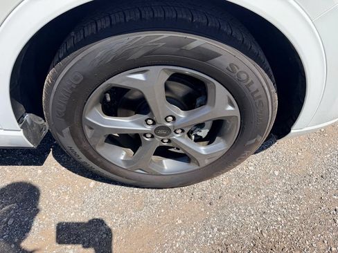 Used 2024 Ford Escape ST-Line w/ Equipment Group 301A FWD image 9