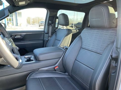 New 2024 GMC Sierra EV Denali AWD/4WD image 11
