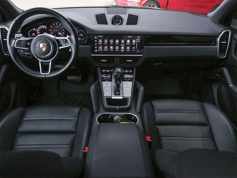 Certified 2023 Porsche Cayenne image 33