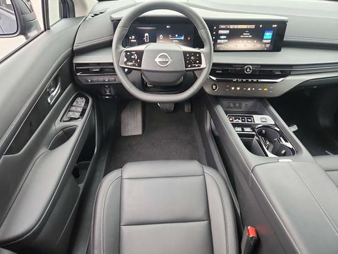 Used 2025 Nissan Murano SV AWD/4WD image 11