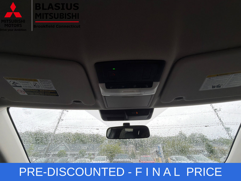 Used 2024 Mitsubishi Outlander SE FWD image 35