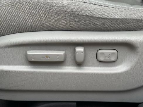 Used 2017 Honda Pilot EX image 25