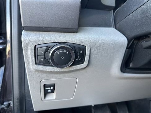 Certified 2020 Ford F150 XLT image 28