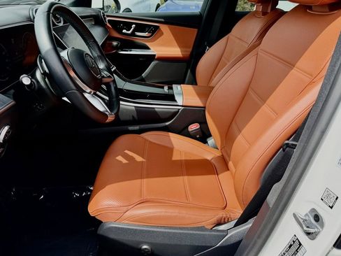 Used 2023 Mercedes-Benz GLC 300 image 19