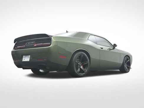 Used 2022 Dodge Challenger SRT Hellcat w/ Plus Package RWD image 39