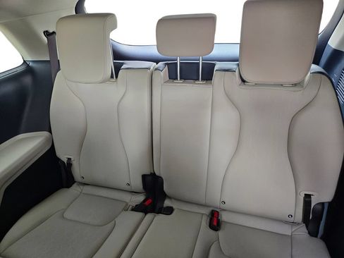 New 2026 Kia Carnival EX FWD image 20