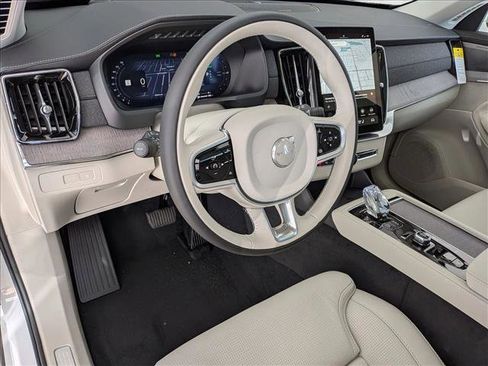 New 2026 Volvo XC90 T8 Ultra w/ Protection Package Premier image 3