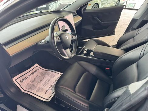 Used 2018 Tesla Model 3 Long Range RWD image 9