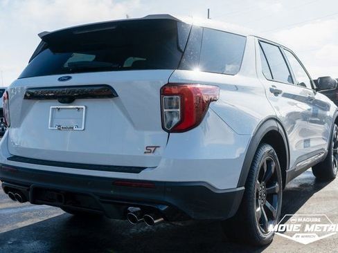 Used 2022 Ford Explorer ST w/ ST Street Pack image 6