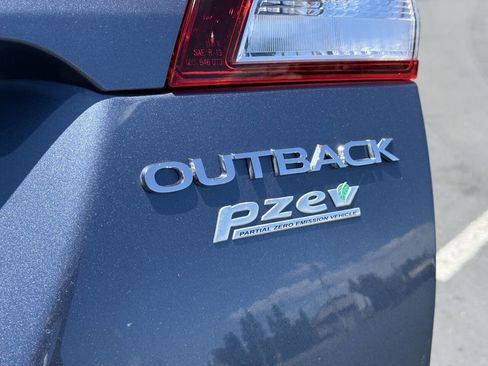 Used 2015 Subaru Outback 2.5i Limited w/ Popular Package #4 AWD/4WD image 9