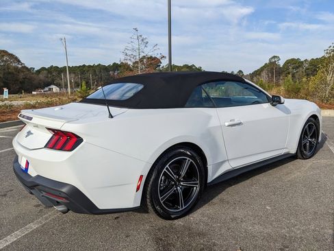 Used 2024 Ford Mustang Premium image 17