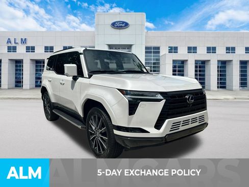 Used 2026 Lexus GX 550 w/ Accessory Package (2T) AWD/4WD image 3