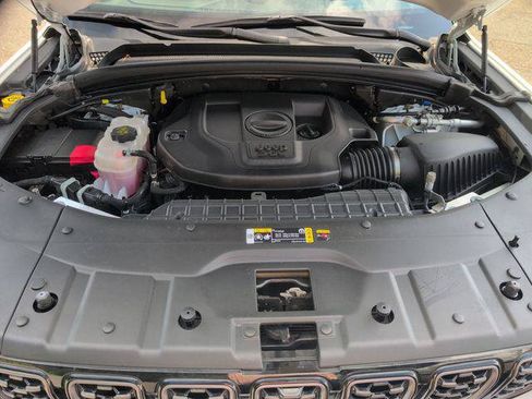 Certified 2023 Jeep Grand Cherokee L Summit AWD/4WD image 25