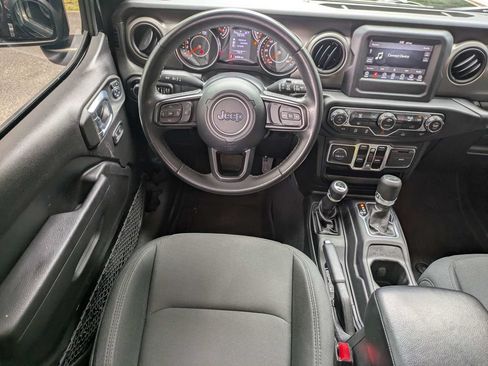 Used 2022 Jeep Wrangler Unlimited Sport AWD/4WD image 16