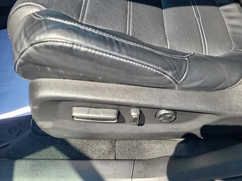 Used 2021 Honda CR-V EX-L image 16