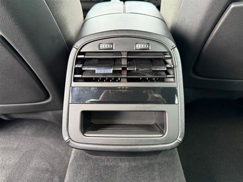 Used 2022 Maserati Quattroporte Modena image 31