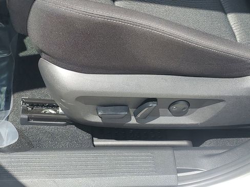 Certified 2024 Nissan Rogue SV AWD/4WD image 26