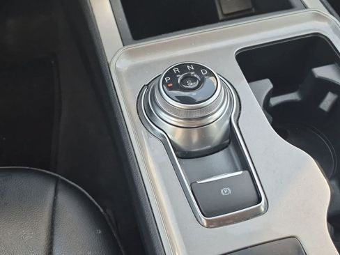 Used 2024 Ford Edge SEL AWD/4WD image 15