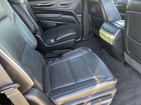 Used 2023 Cadillac Escalade Sport image 14