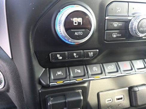 Used 2019 GMC Sierra 1500 SLT w/ SLT Premium Package image 33