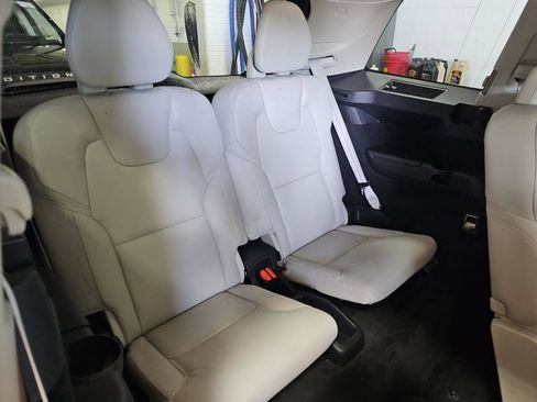 Used 2024 Volvo XC90 B6 Ultimate w/ Protection Package Premier image 18