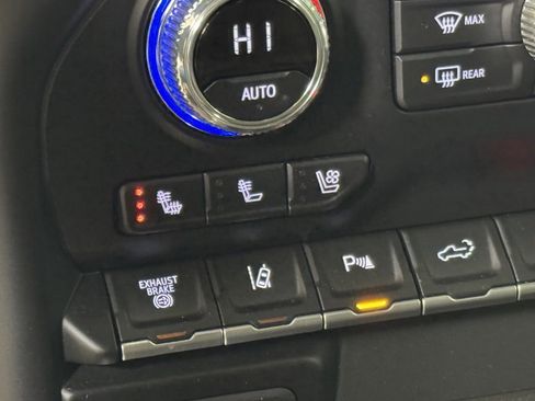 Used 2022 GMC Sierra 2500 Denali w/ Denali Ultimate Package image 38