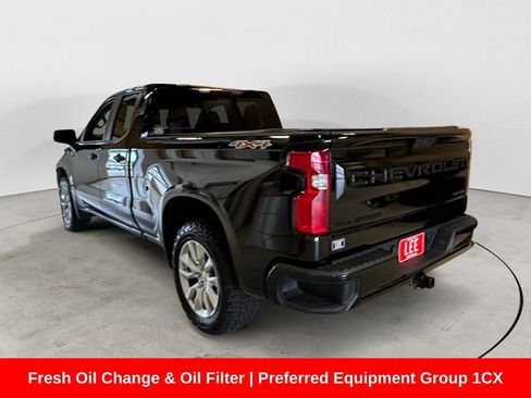 Used 2020 Chevrolet Silverado 1500 Custom w/ Custom Value Package AWD/4WD image 3