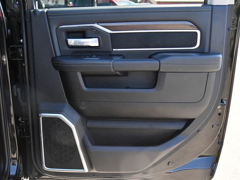 Used 2024 RAM 2500 Laramie w/ Safety Group AWD/4WD image 53