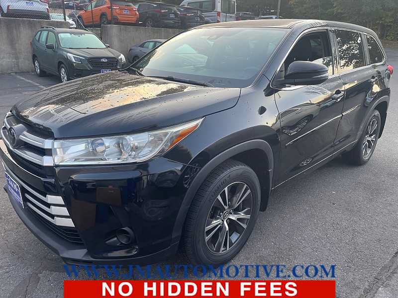 Used 2018 Toyota Highlander LE w/ Protection Package #3 AWD/4WD image 1