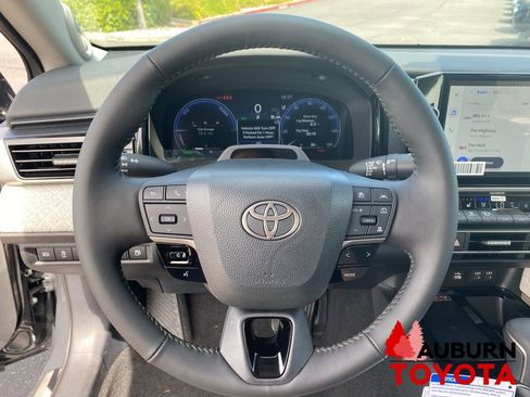 New 2026 Toyota Camry XLE AWD/4WD image 32