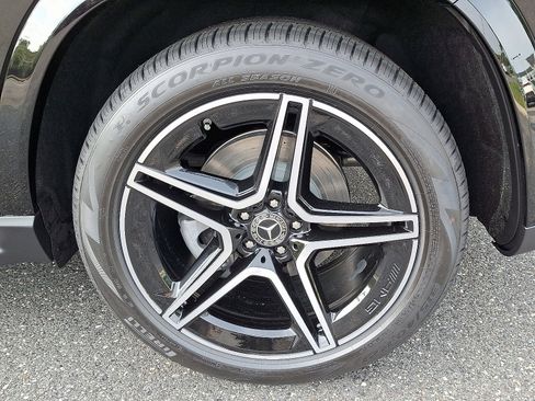 Used 2026 Mercedes-Benz GLS 450 4MATIC image 5