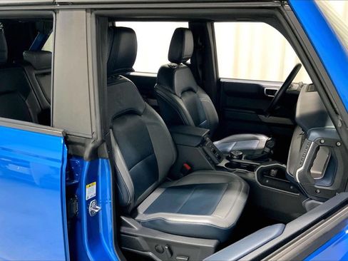Used 2023 Ford Bronco Outer Banks w/ Sasquatch Package AWD/4WD image 6